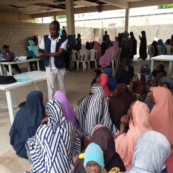 2. faciliatar describing reusable pad production during class training